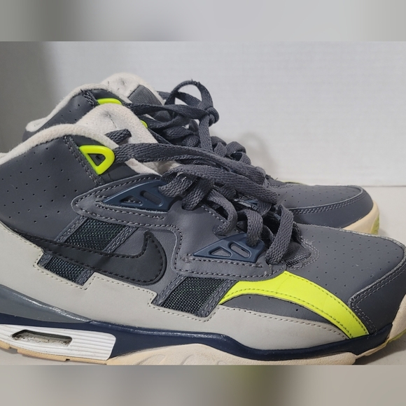 Nike Other - Nike Kids Air Trainer Sc Gs